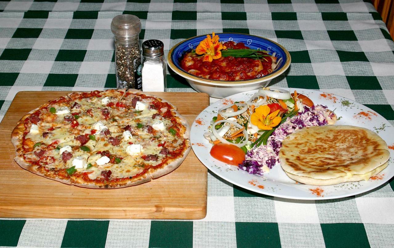 Ethels DriveTower Of Pizza住宿加早餐旅馆 外观 照片